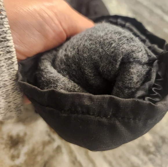 Boys winter gloves - Picture 3 of 3